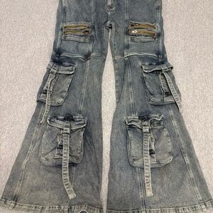 AKIRA Gray Flare Cargo Jeans